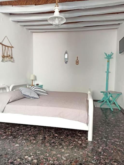 Στου Βάρδα, Χώρα, Σέριφος Apartment ภายนอก รูปภาพ